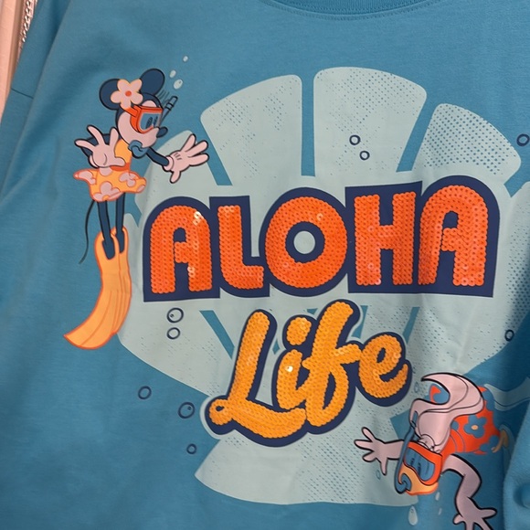 Disney Aulani Exclusive Aloha Life Minnie Mouse Sequin Long Sleeve Cropped Tee - Picture 3 of 5